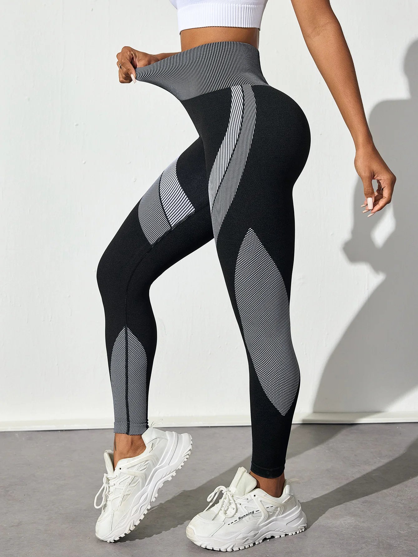 Seamless High-Waist Yoga Leggings – Tummy Control & Butt-Lifting♀️