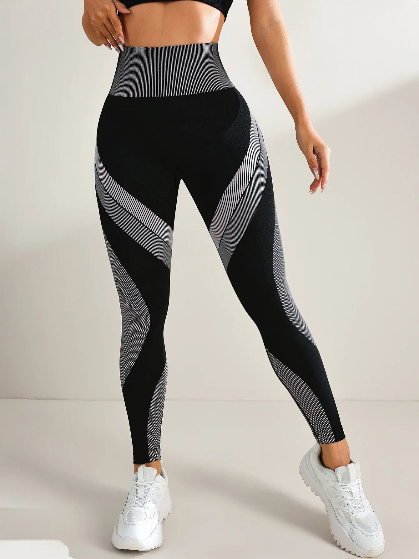 Seamless High-Waist Yoga Leggings – Tummy Control & Butt-Lifting♀️