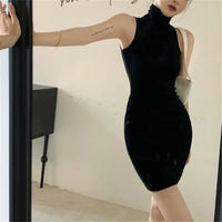 High-Neck Bodycon Dress – Pleated Mini Hip Wrap 🌟