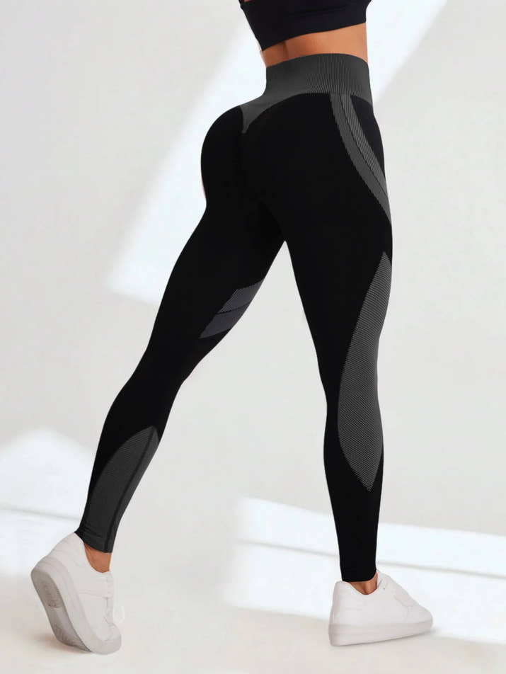 Seamless High-Waist Yoga Leggings – Tummy Control & Butt-Lifting♀️