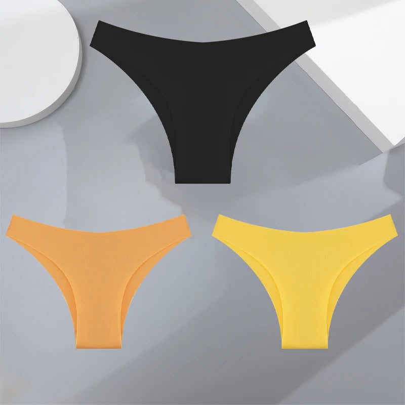 3-Pack Seamless Silk-Like Bikini Panties – Ultra-Thin & Low-Waist🌸
