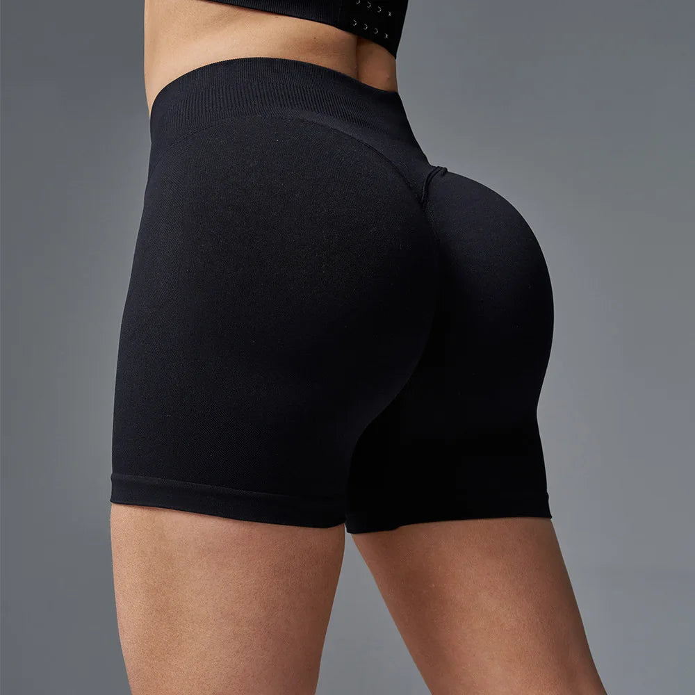 Seamless Hip Hugging Fitness Shorts 🍑 High-Waist Peach Lift